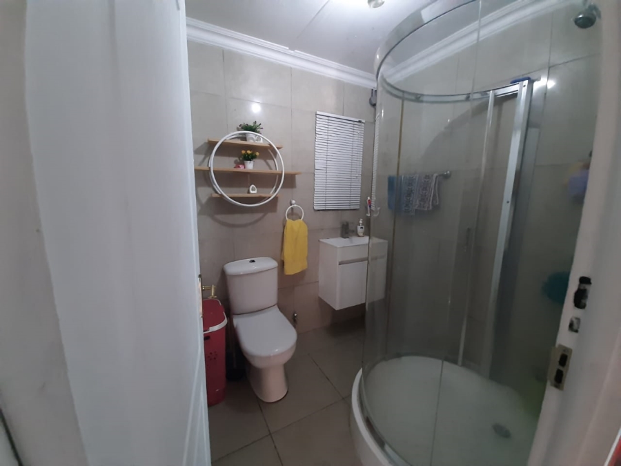 2 Bedroom Property for Sale in Woodlands Western Cape